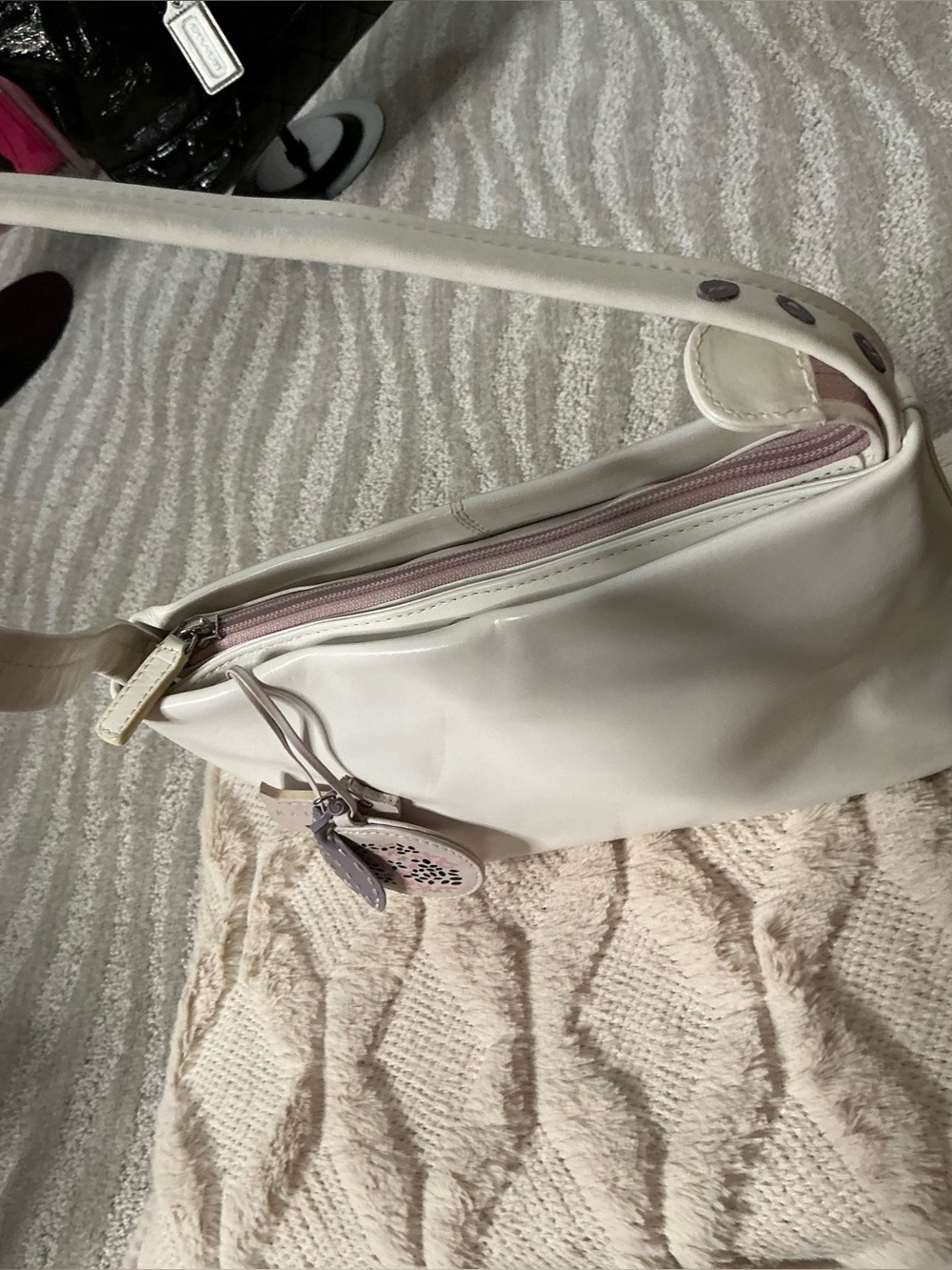 Radley London Ivory Soft Leather Shoulder Bag/Scottie Dog Charm/Small Hobo Purse - Picture 9 of 14